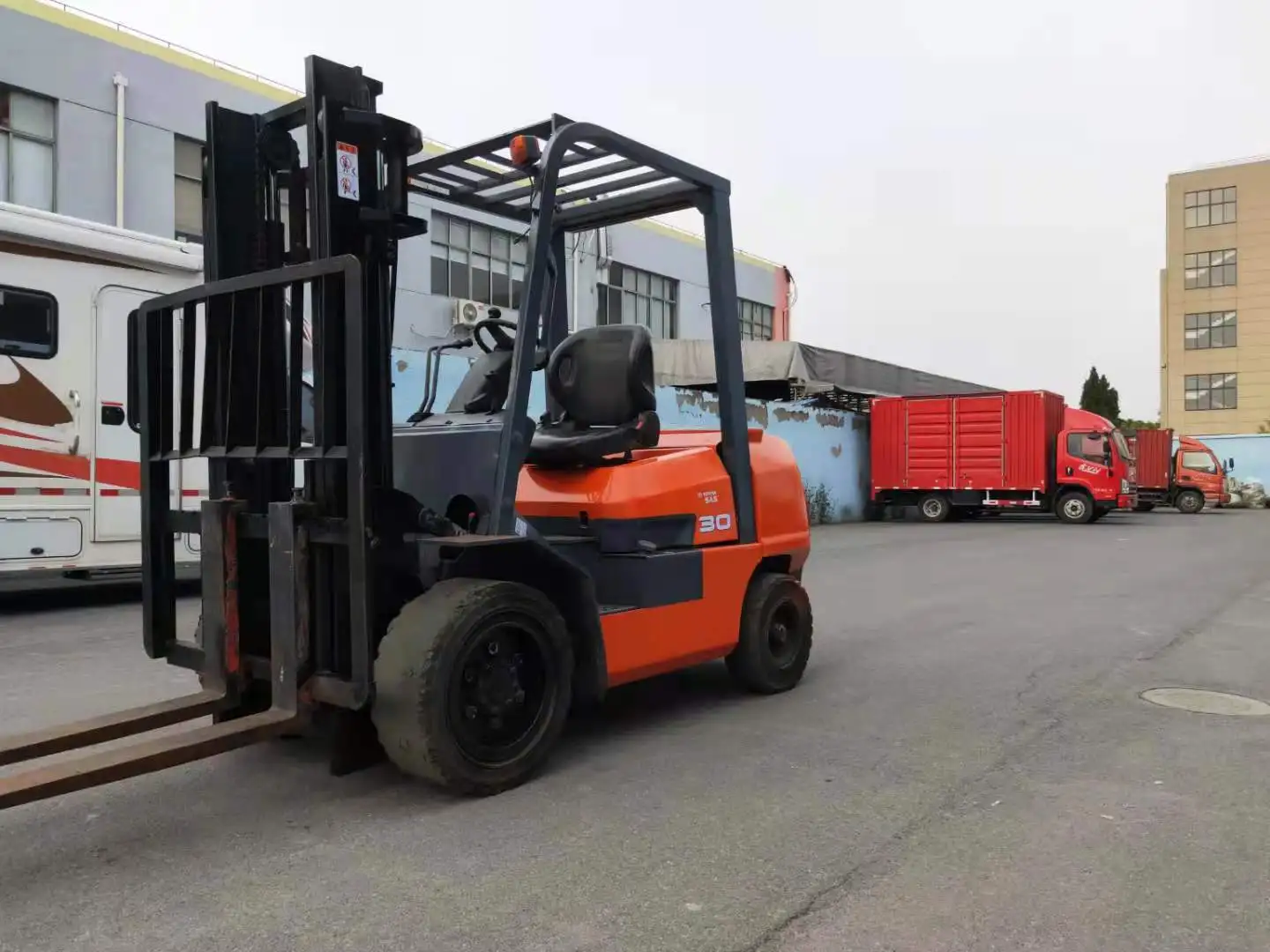 clean and good looking imported second-hand toyota forklift 3ton are hot for sale