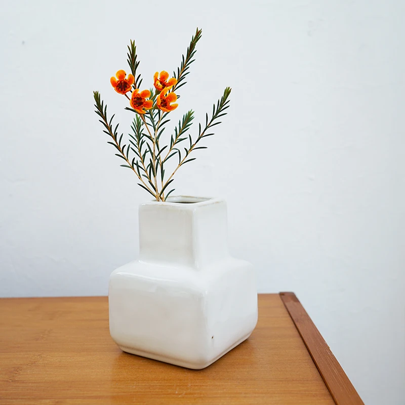 Nordic design stoneware white clay vase dried flower interior home decoration ceramic and ceramic vases for hotel