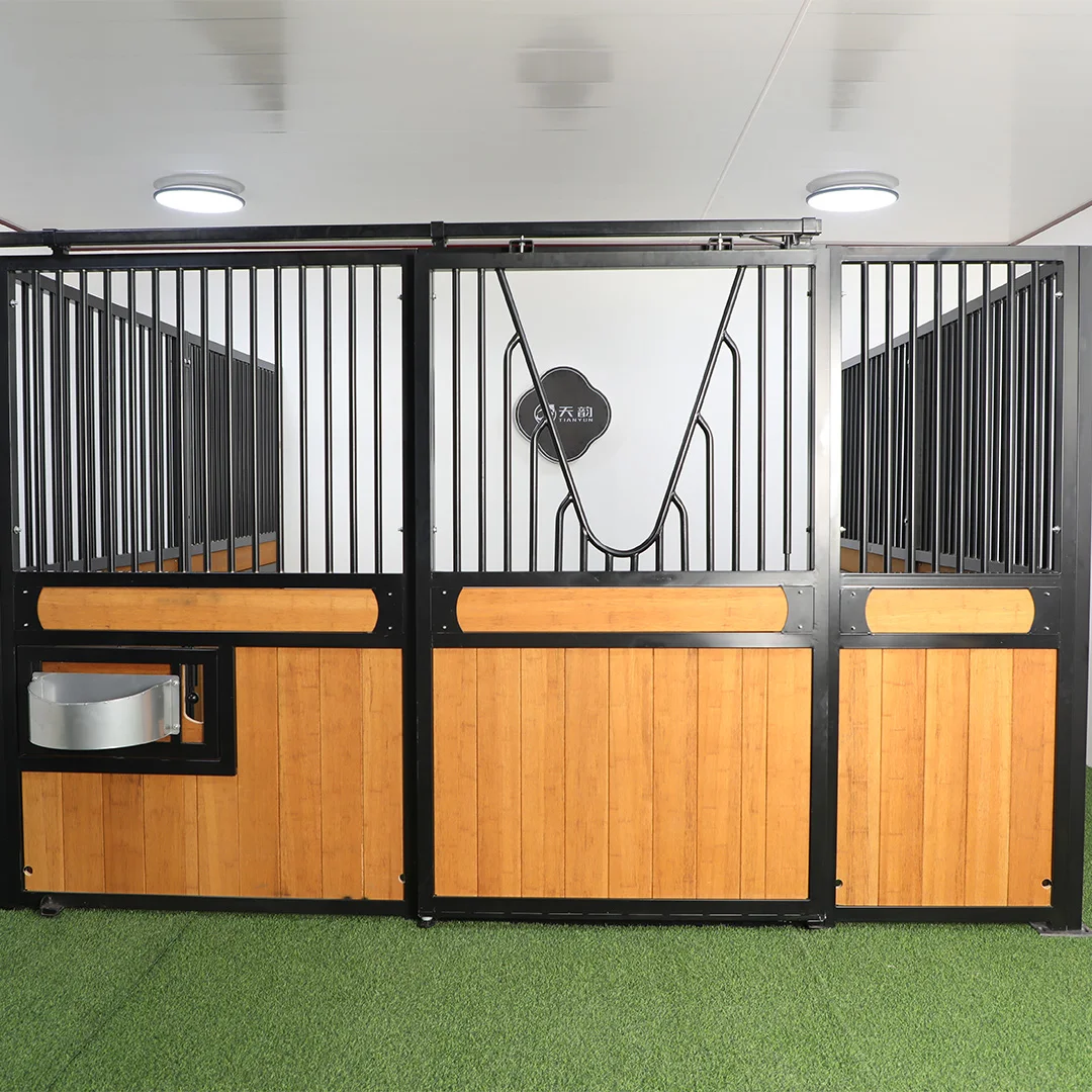 China Luxury Horse Stable Door Bamboo Simple Stable Stall Equipment High Quality Horse Stall Stables