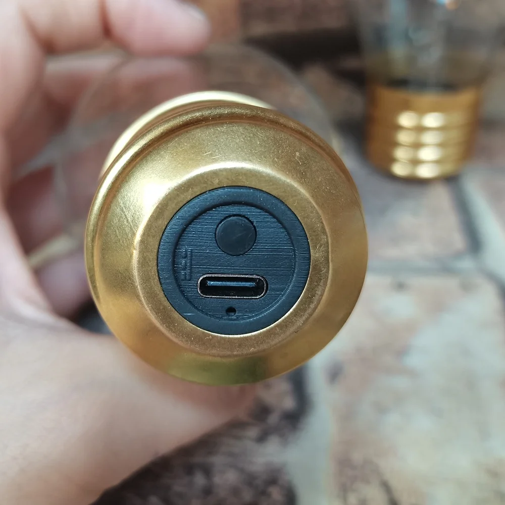 Hot sale USB Rechargeable built-in battery 5V portable LED Bulb