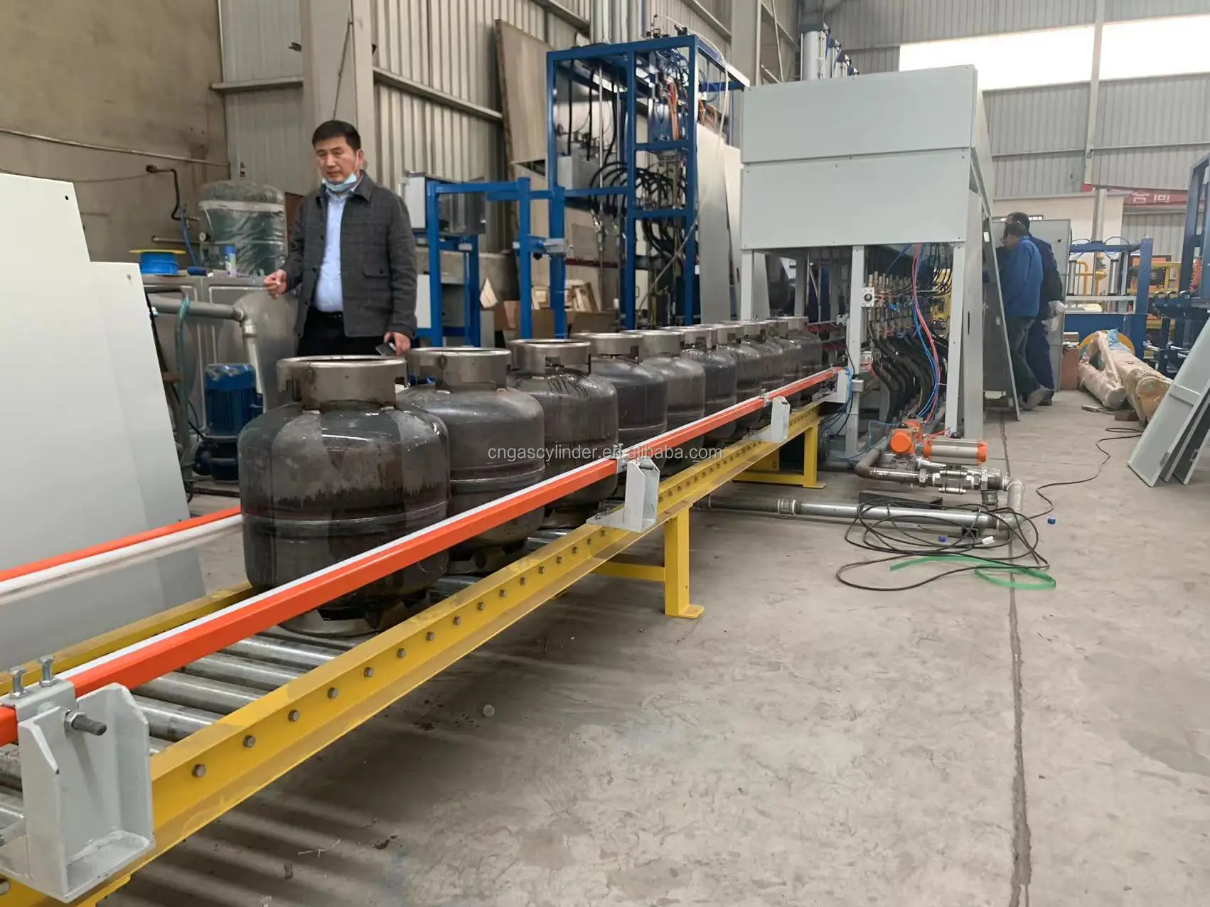 Газовый цилиндр сжиженного углеводородного газа, гидравлический испытательный стенд, производители оборудования