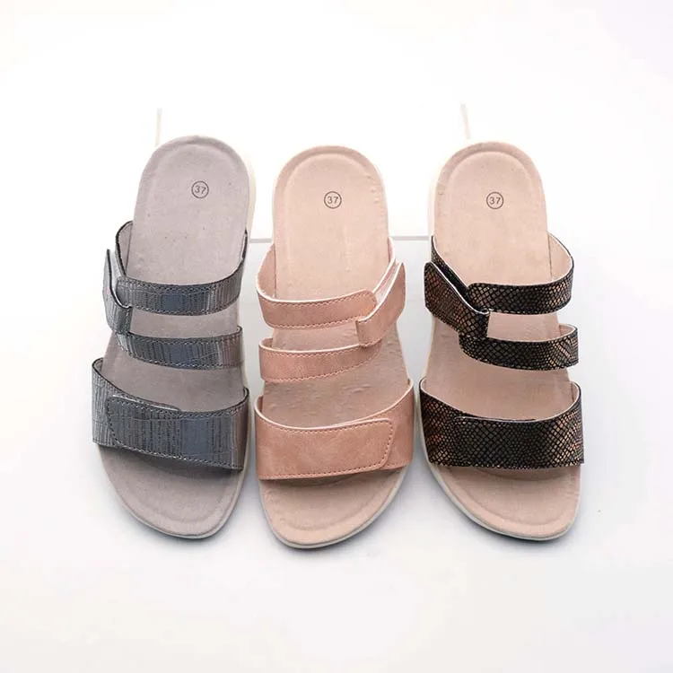 
Woman Slipper Sandal 2021 Fake Leather Textile Imitation Suede Phylon Slipper 