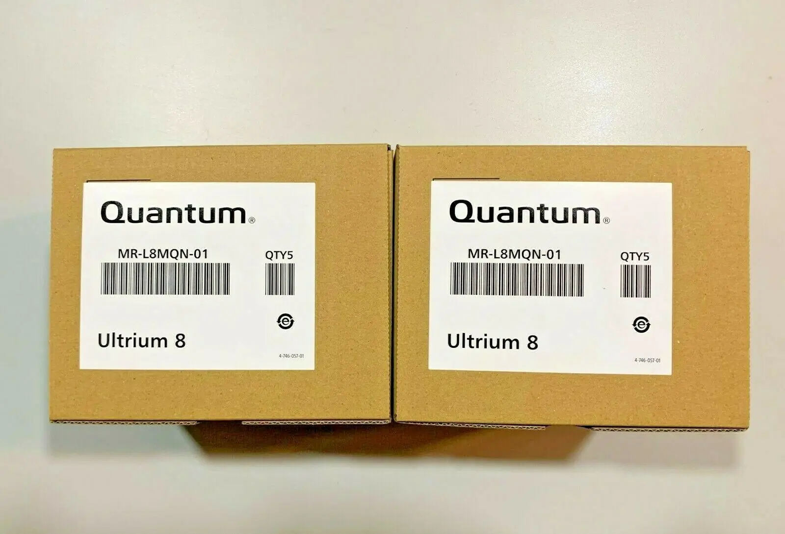 MR-L8MQN-01 Ultrium LTO-8 12 ТБ/30 ТБ