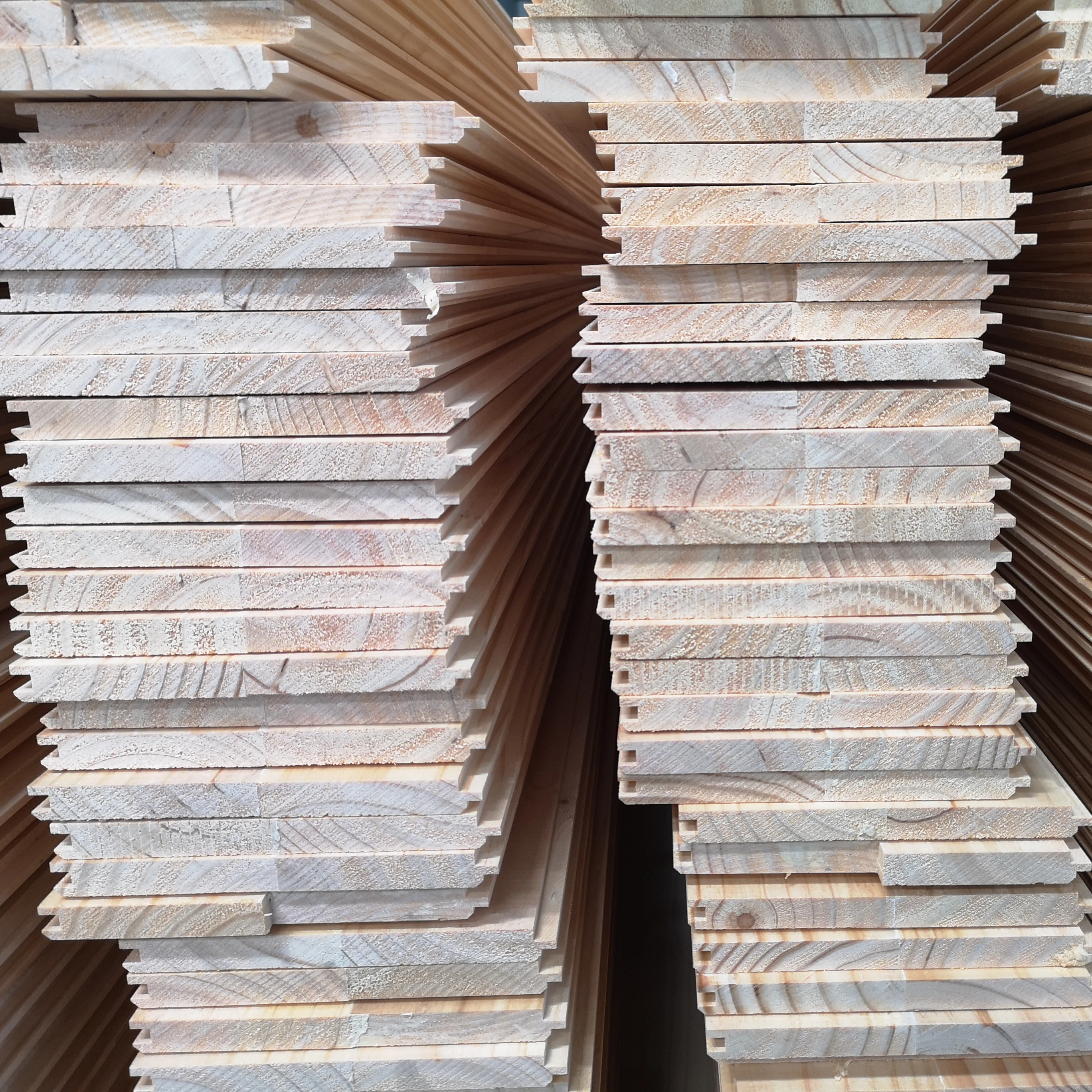 Плинтус с покрытием Gesso Shiplap