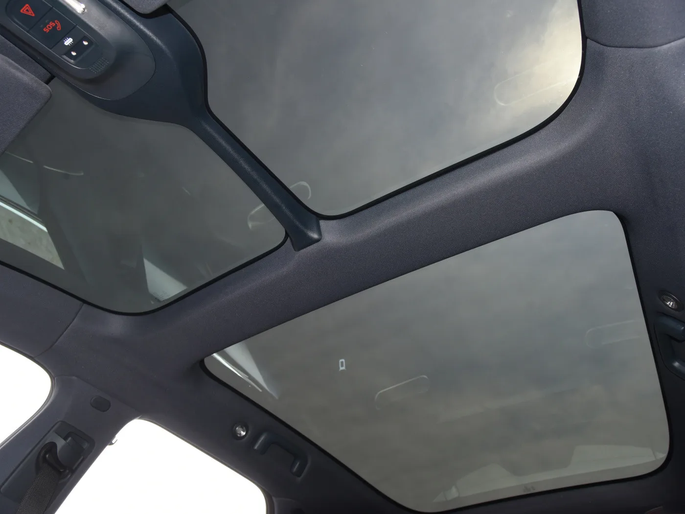 Электромобиль Changan Avatr 11 Smart Coupe SUV для