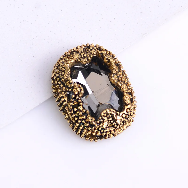 Cheap Wholesale Retro Nail Charm Rhinestones Alloy Punk Luxury Nail Art Supplies for  Nail Deco DIY Design