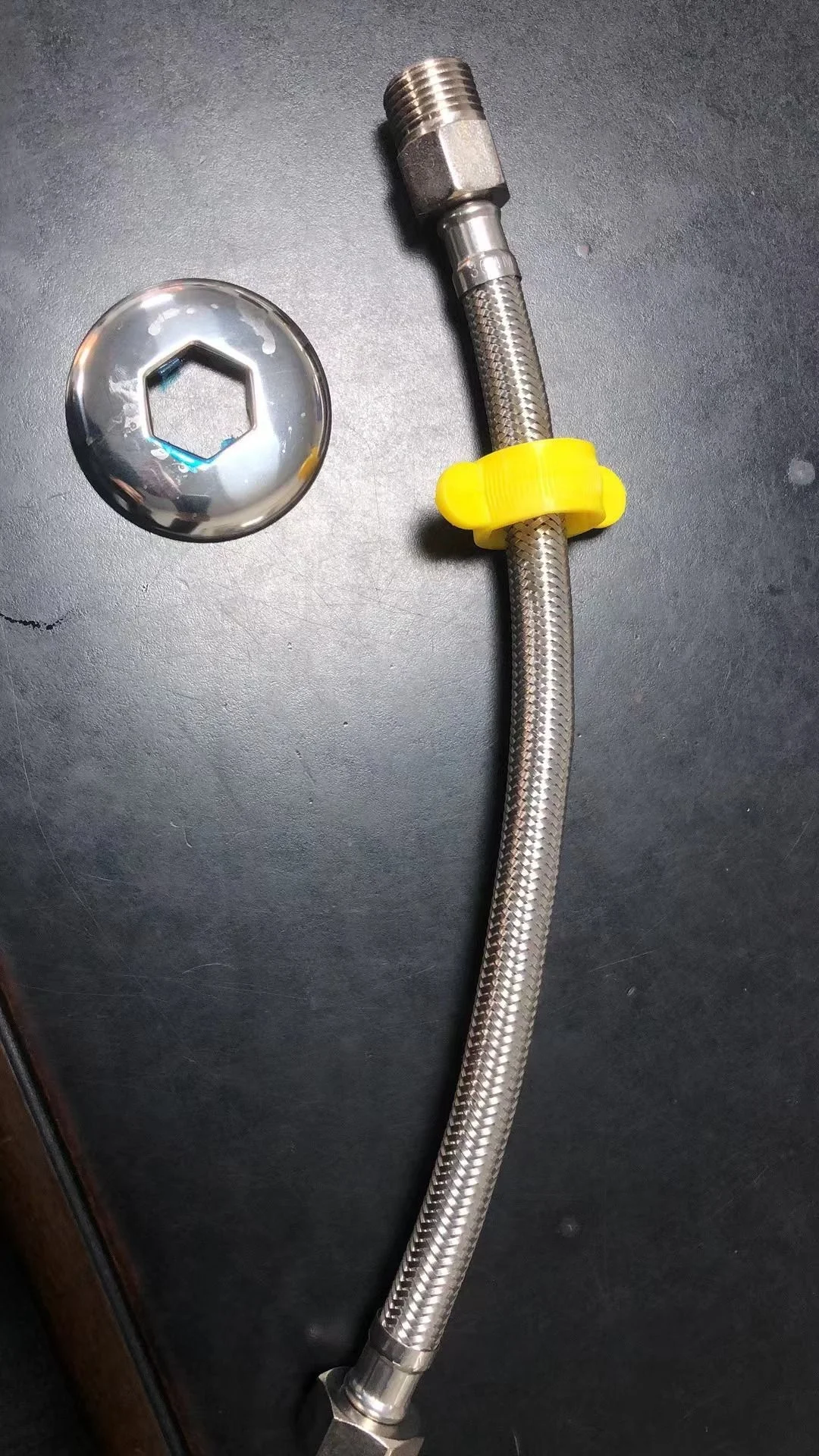 Factory Wholesale Price Free Sample South American F1/2 x M1/2 Aluminum or Stainless Steel Wire Braided Flexible Metal Hose