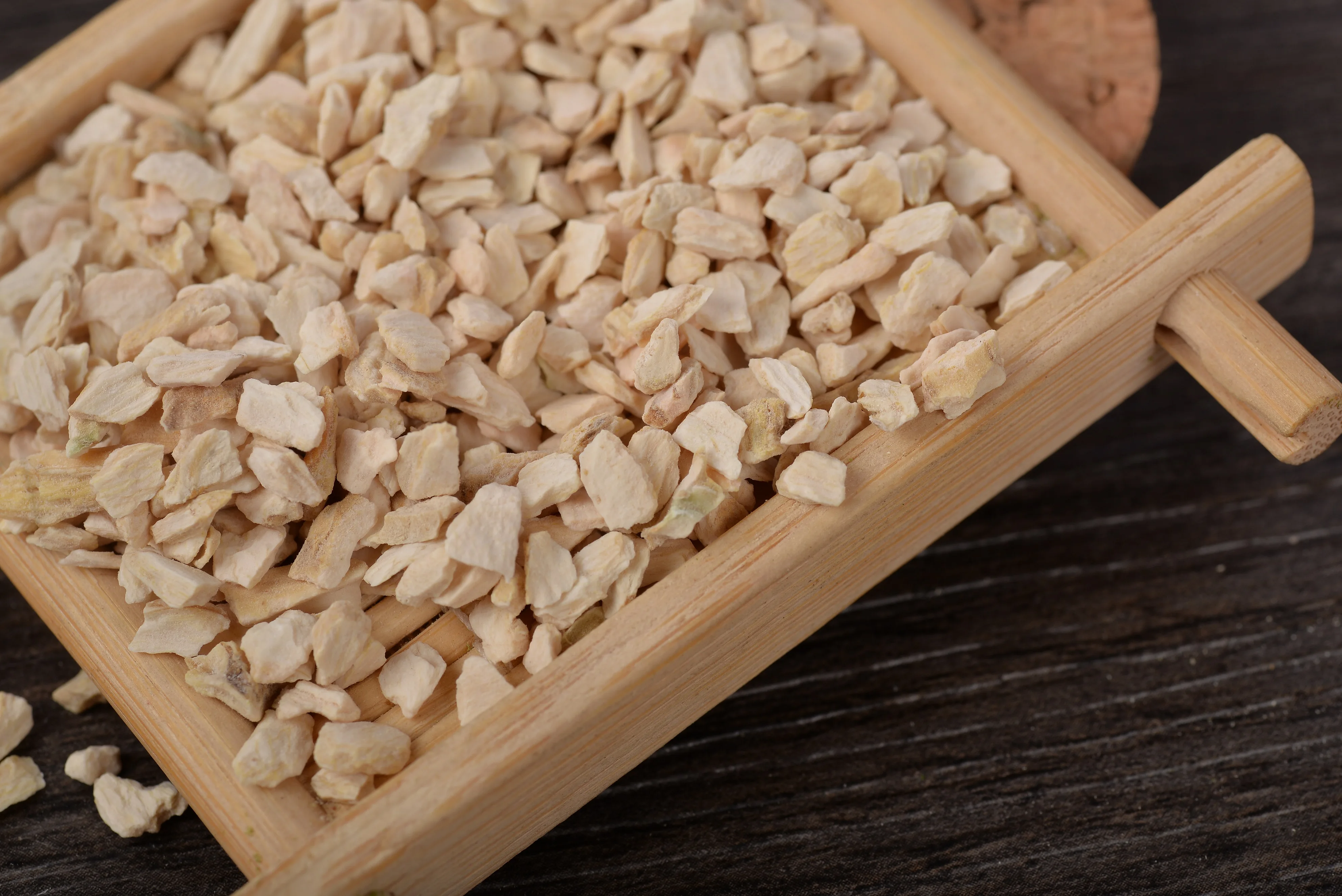 High quality best price price Natural Steam Treated Dehydrated Freeze Vegetable Horseradish 3*3