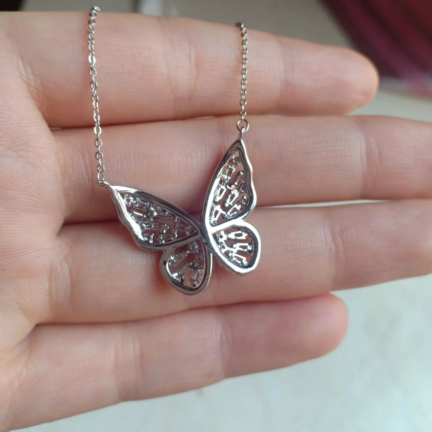 Wholesale women simple jewelry silver color cz butterfly necklace