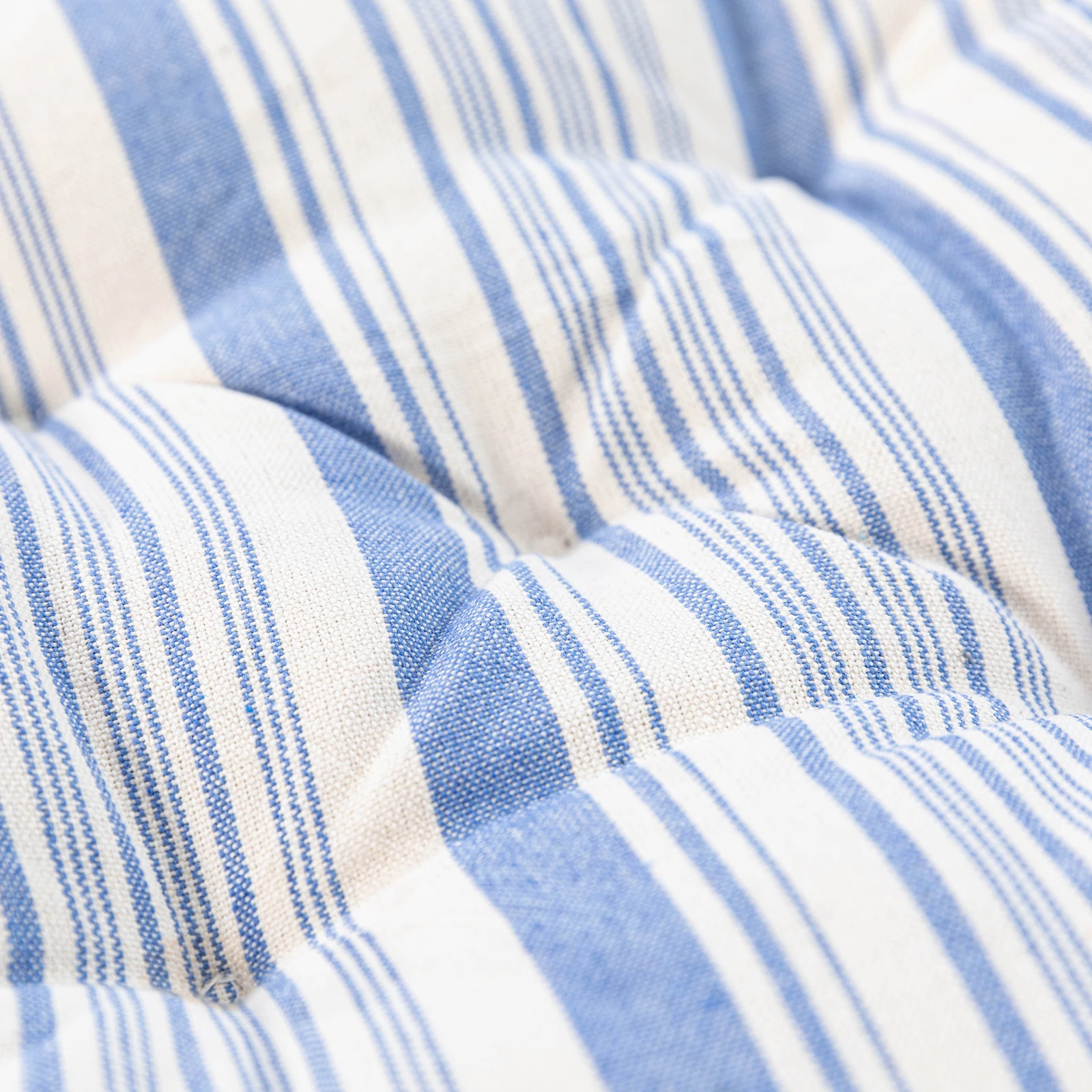 2022 Latest Strip Printing Design Skin Friendly Soft Square Chair Back Cushion Cotton Seat Pillow Cushion with Handle