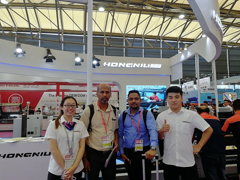 Factory direct supply 1000W 1500W 2000W  Fiber laser welding machine with CE certificate