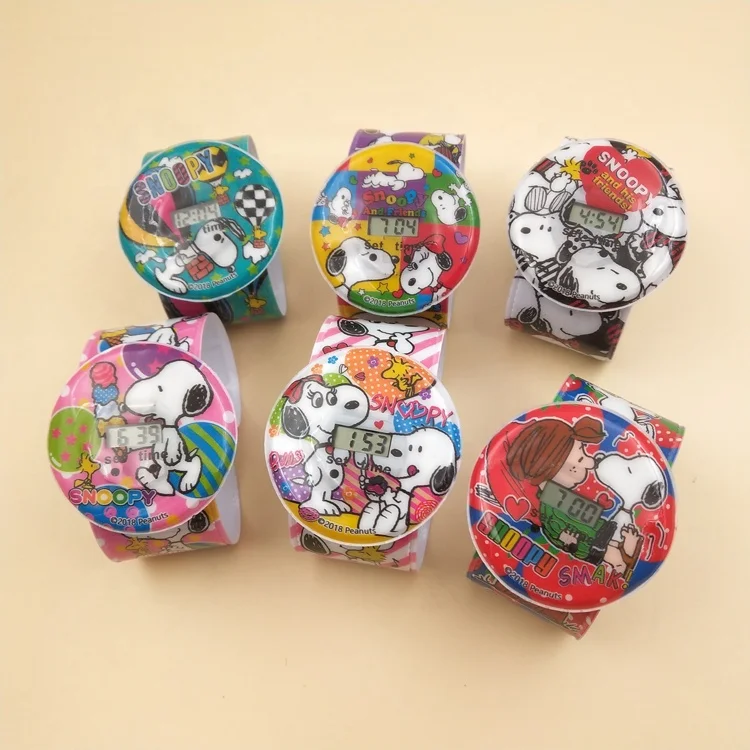 
Popular design lovely cartoon dog image snoopy printing color customizable watch children 