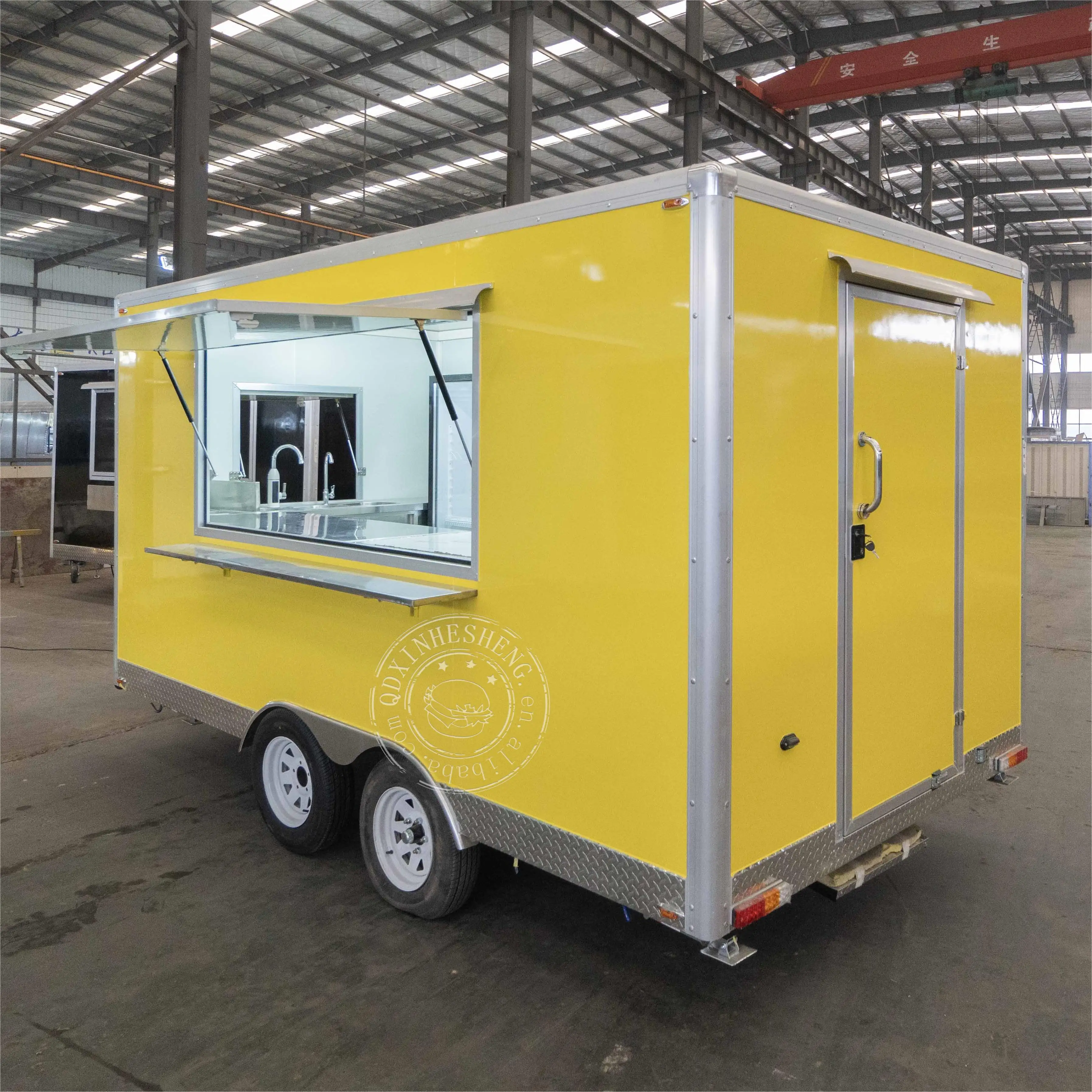 Ice cream and snacks mobile  food truck equipped with refrigerator and fryer
