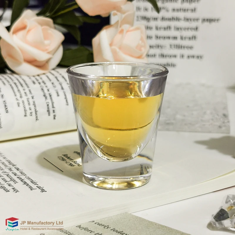 Небьющееся пластиковое стекло для виски 1