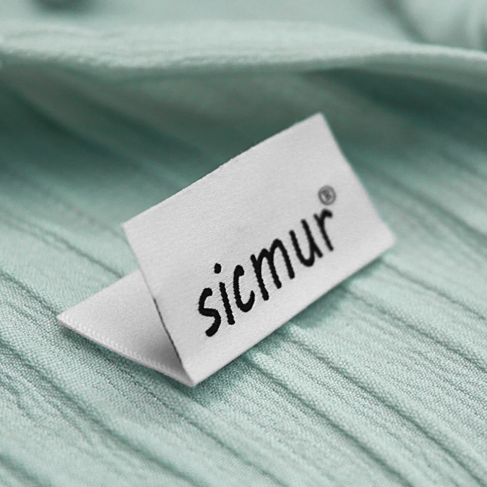 Embroidery Letter Cotton Labels for Clothing Customized Brand LOGO Woven Hem Tags Sewing on T-shirt