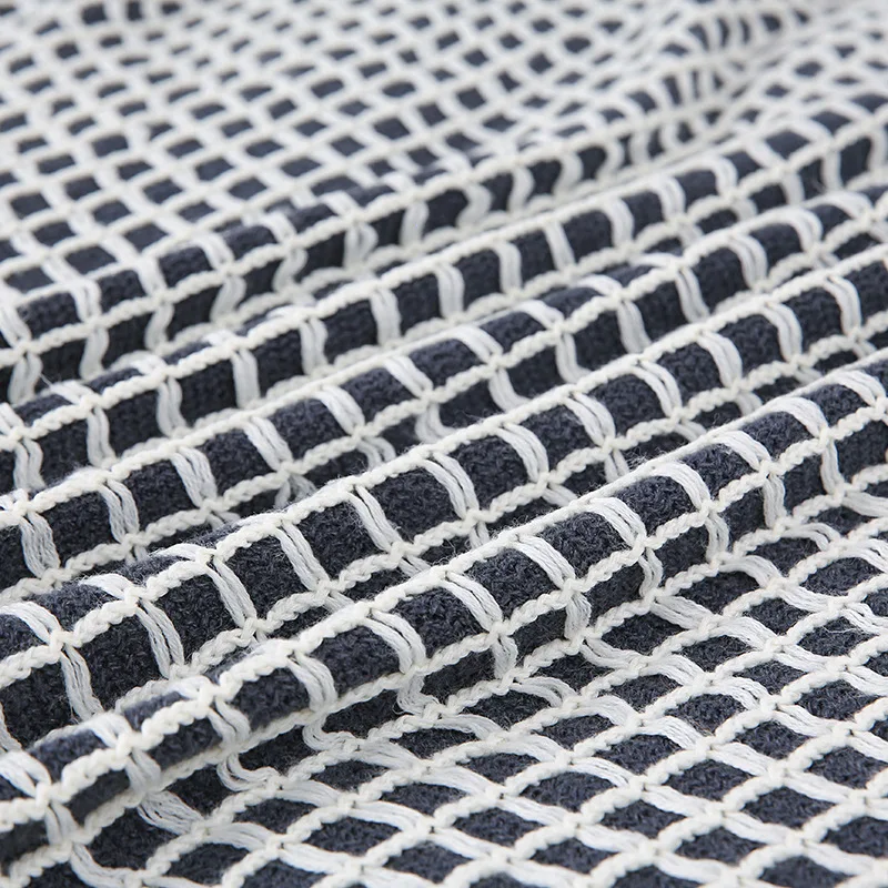 2024 Hot Sale Acrylic Knitted New Design Blanket Woven Blanket with Tassels    Throws and Blankets for Decoration