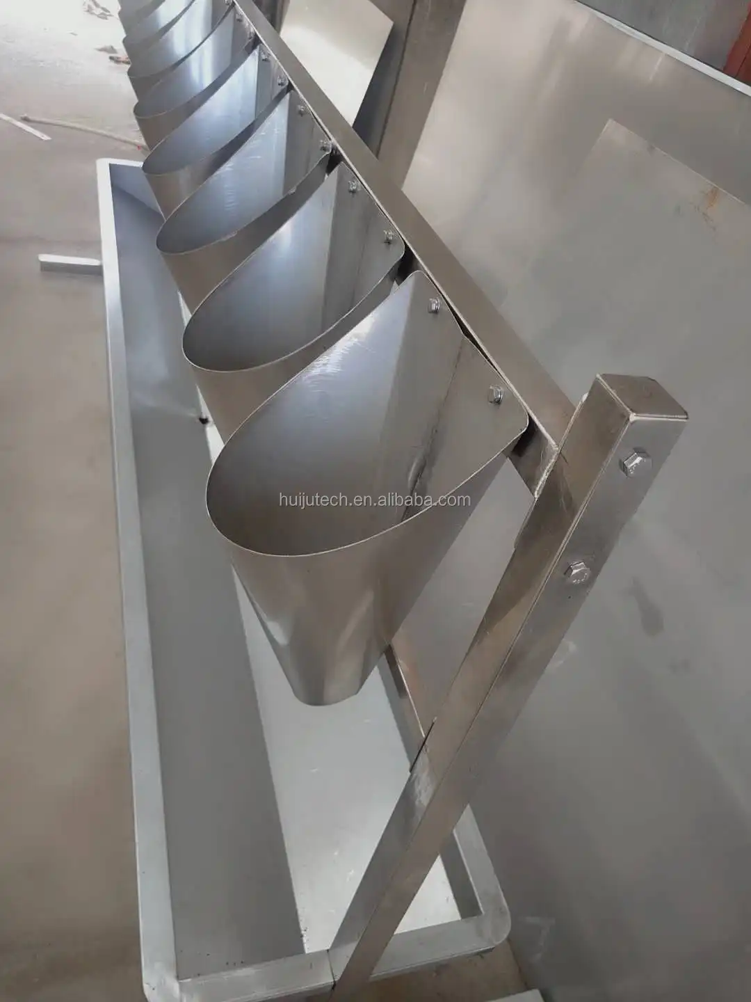 10 cones table 1.jpg