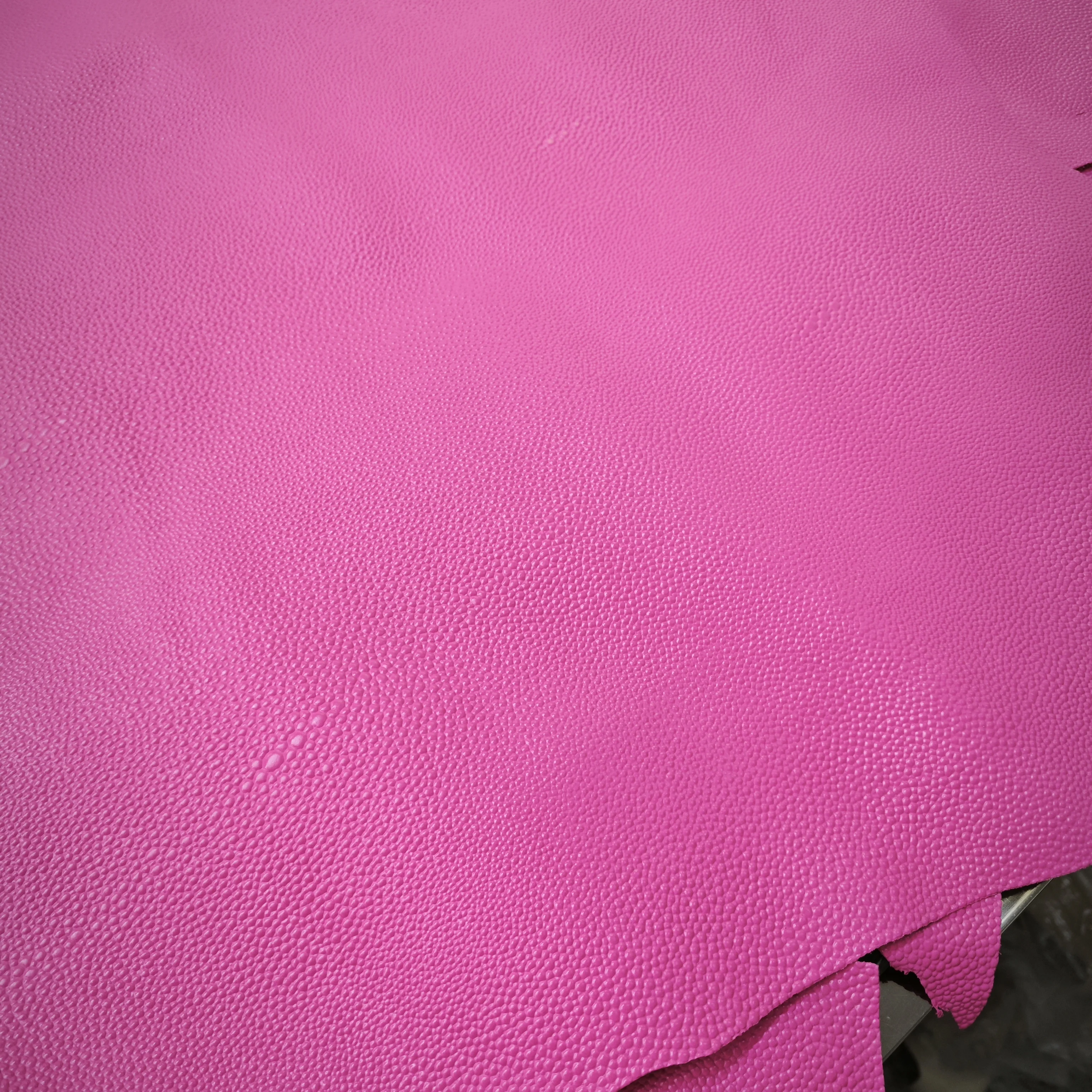 Pink stingray embossing sheepskin genuine sheep garment leather material