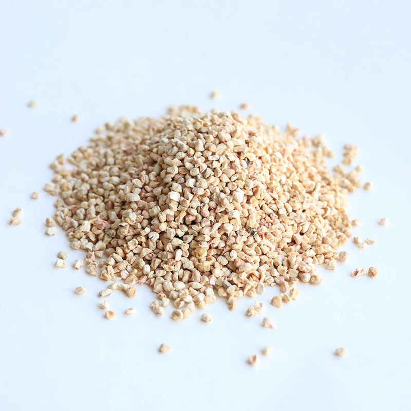 Factory Supply Corn Cob Pellets Animal Feeding Corn Cob Abrasive Grains