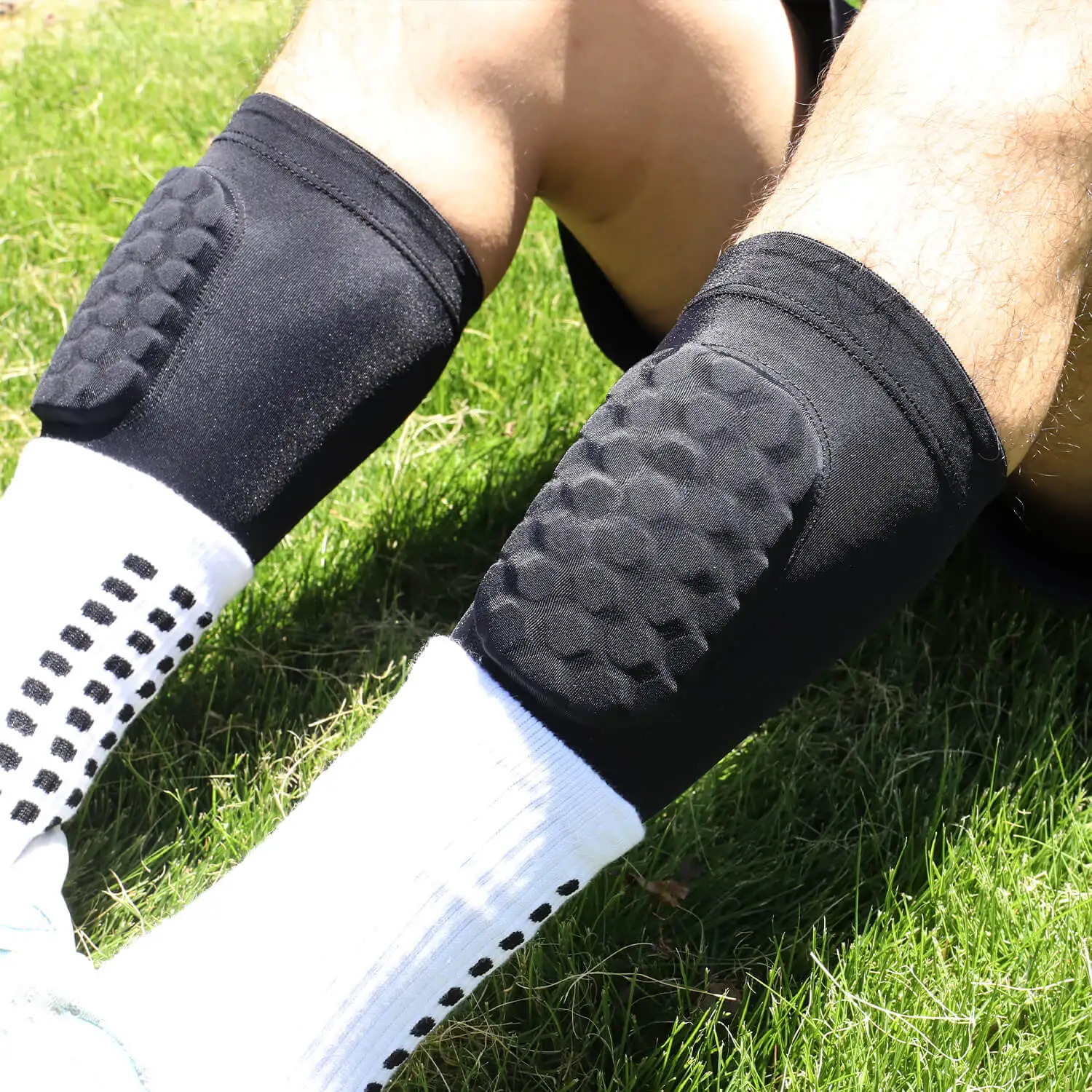 Factory Custom Non Slip Calf Protector Sleeve EVA Foam Soccer Calf Guards Kids Youth Man Breathable Shin Guards Soccer Shin Pad