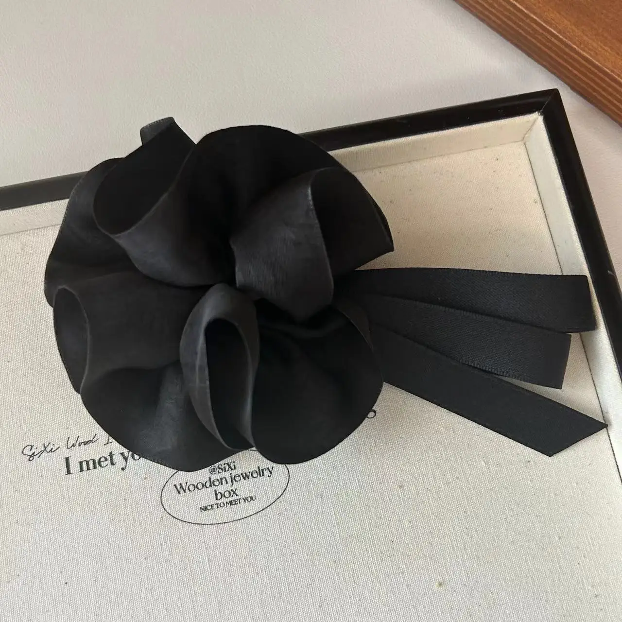 New three-dimensional pleated flower spring clip elegant temperament hairpin