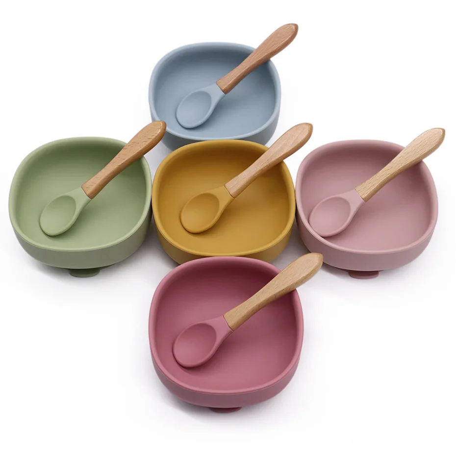 New design square silicone bowl for baby anti drop baby suction bowl with bamboo spoon and fork