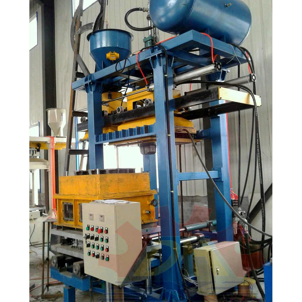 Машина для изготовления пескоструйных сердечников для литейной промышленности/формовочная машина для изготовления пескоструйных сердечников/формовочная машина