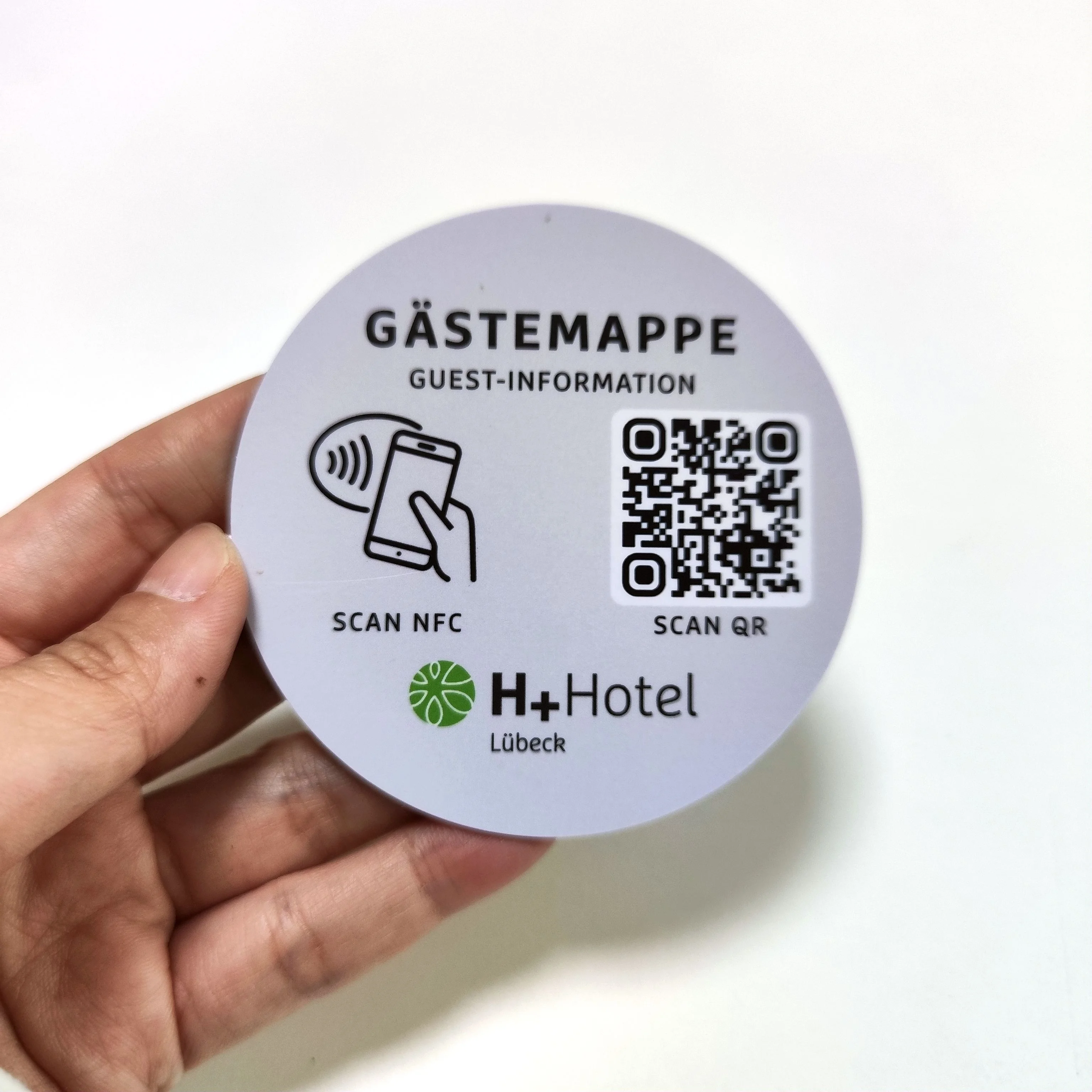 No MOQ Tripadvisor Reviews Tag NFC Tag PVC Card With Chip NTAG215 For Restaurant Store