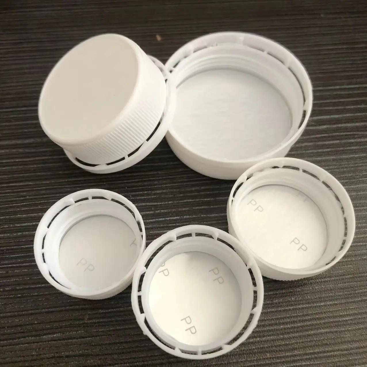 20 22  24 26 28 Safety Locked Jerrycan Lid With Sealing Ring Plastic Bleach Refill Lid Premium Quality Best Price of Turkey