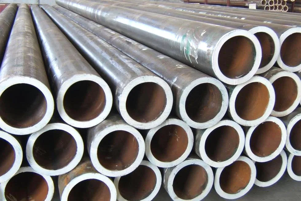 Competitive price 4140 4340 4130 42CrMo 15CrMo alloy carbon steel pipe 36 inch alloy seamless steel pipe