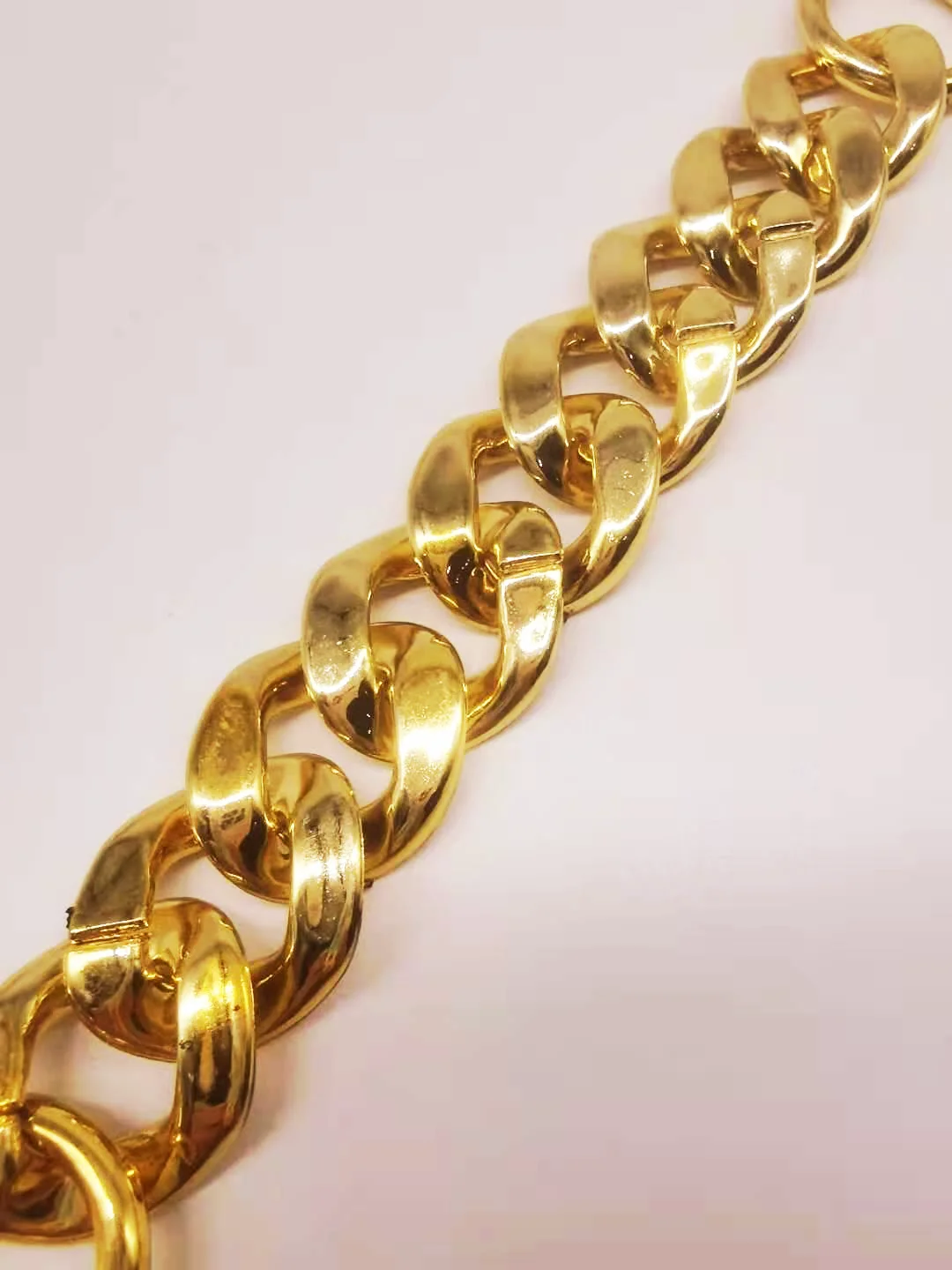 Lasted Designer Brand Cuban Links  Decor Diy Fir Gold Chains Charms Glitter Decorations Bling Chaine Luxury Clogs Chains
