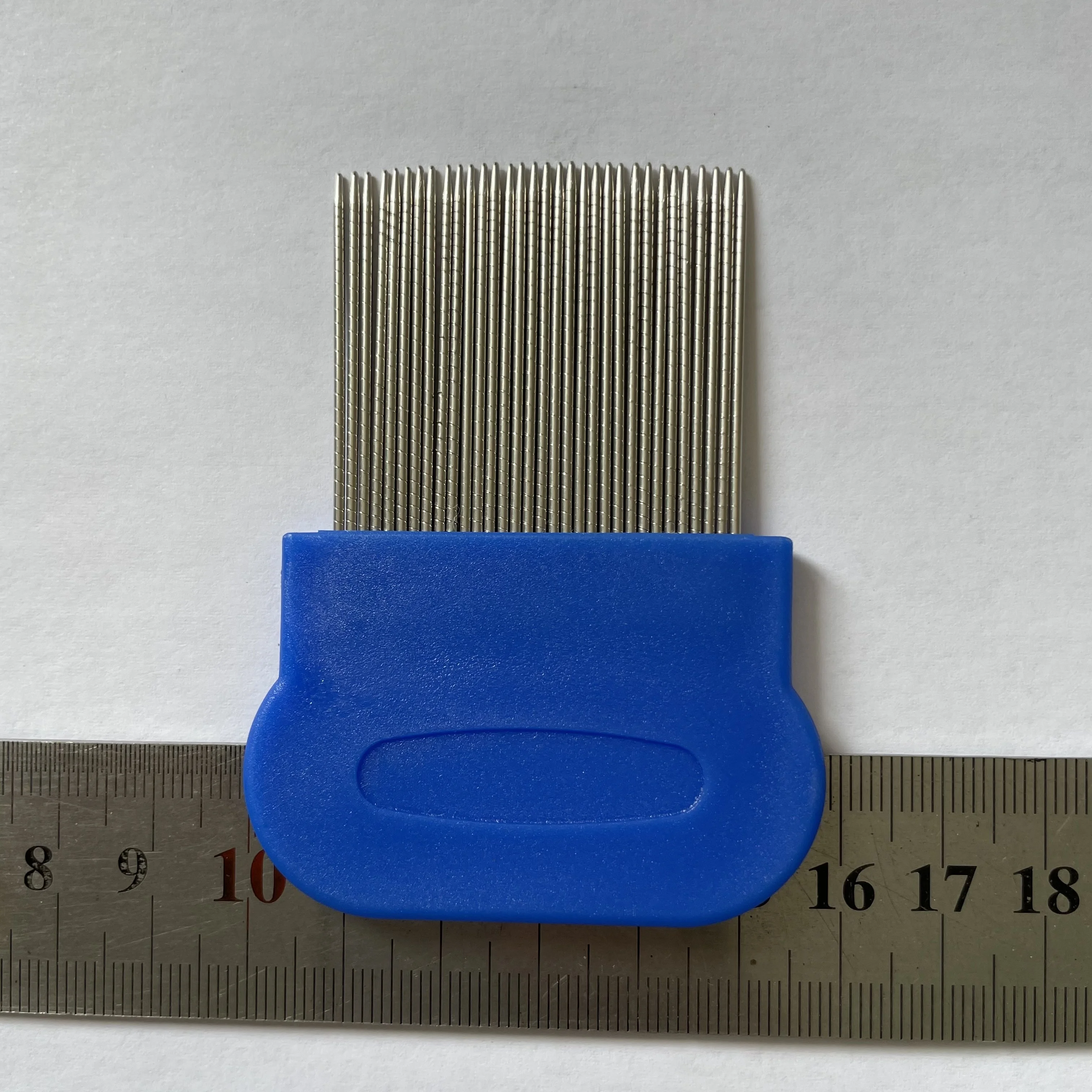Nit Plastic Head Stainless Steel Anti Lice Comb with Micro-Grooved Teeth