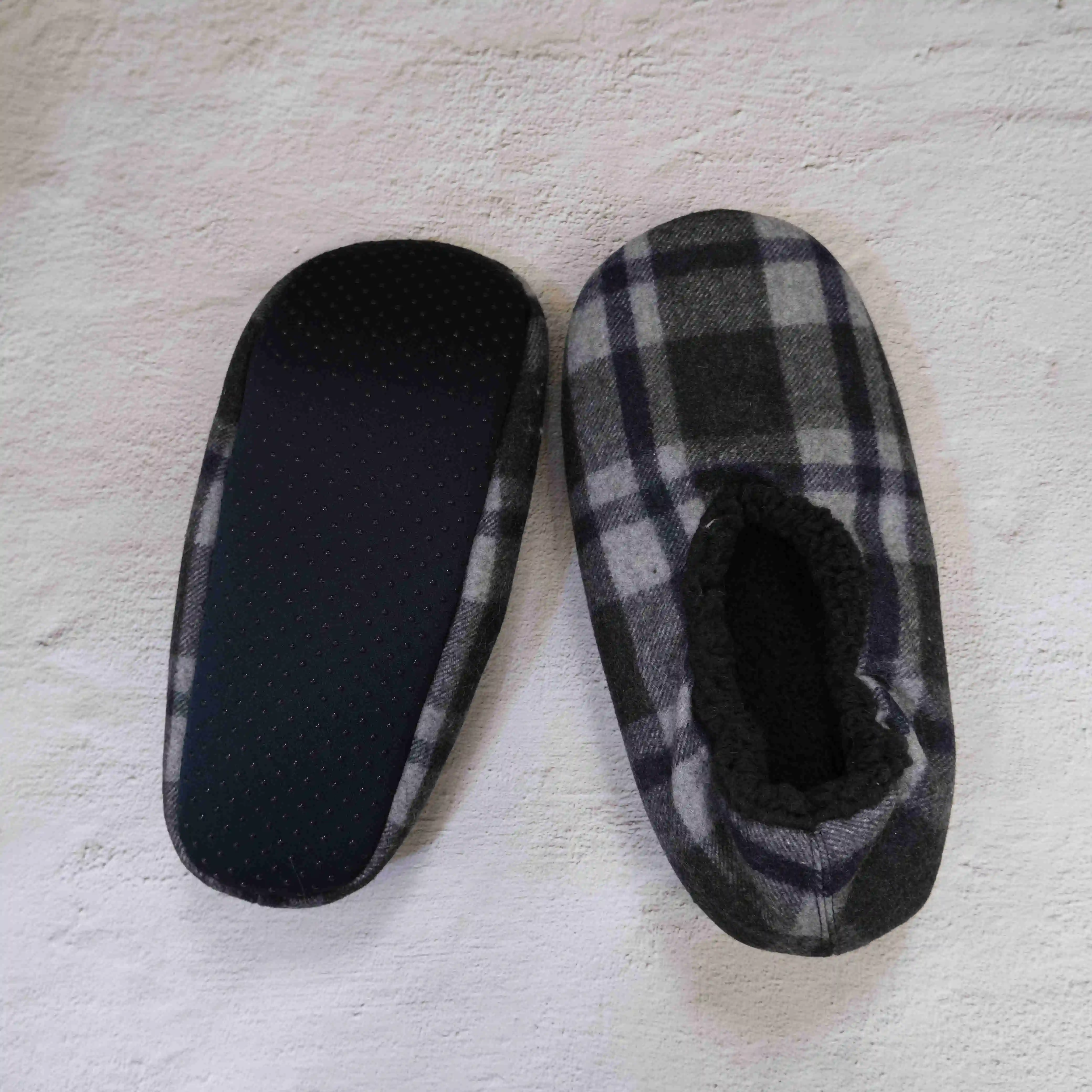 Warm Bed Floor Sleeper Handmade Non Slip Winter Custom Fuzzy Slipper Socks for Men