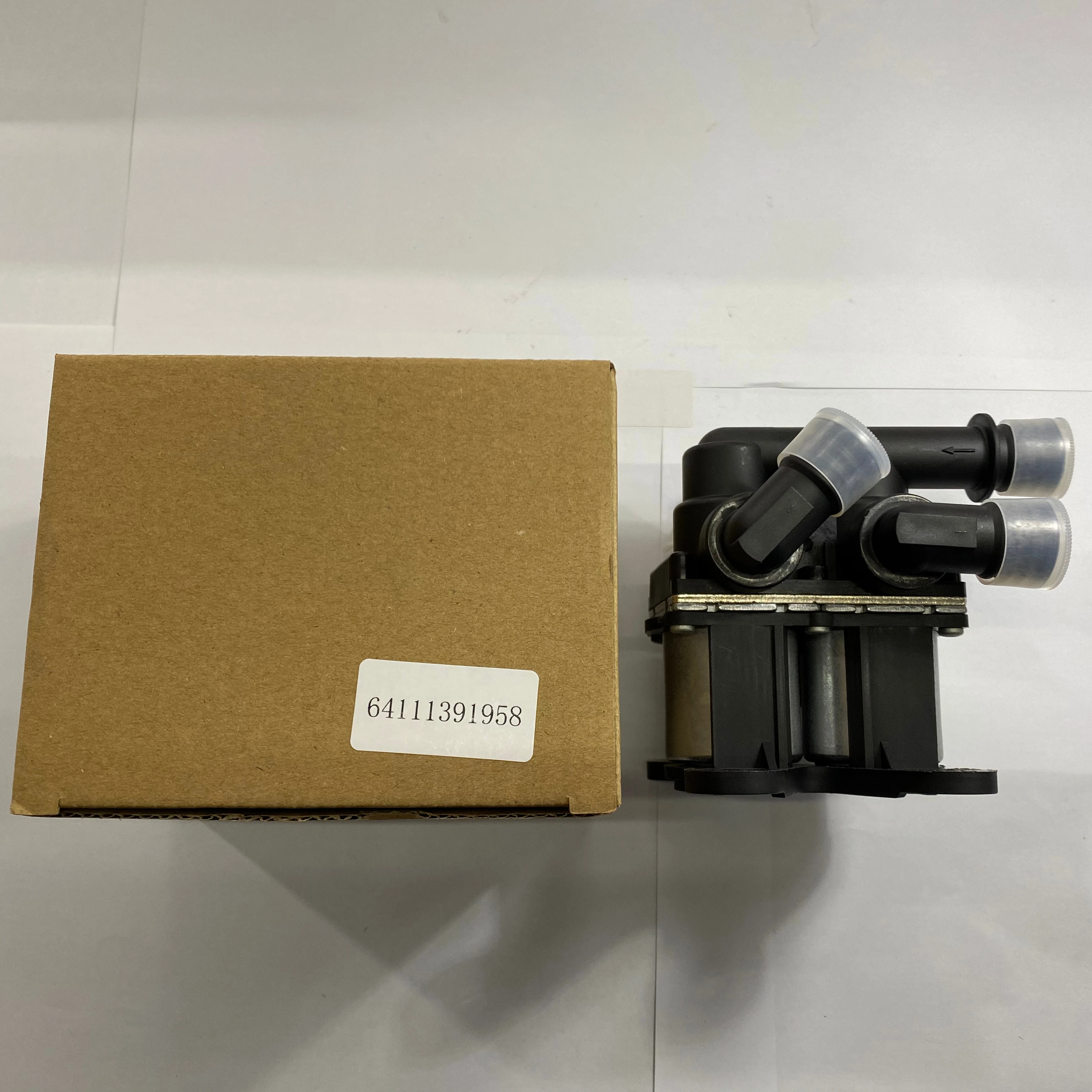 
Heater Control Valve 64118391417 FITS E31 E32 E34 525i 535i 540i 735i 740i 