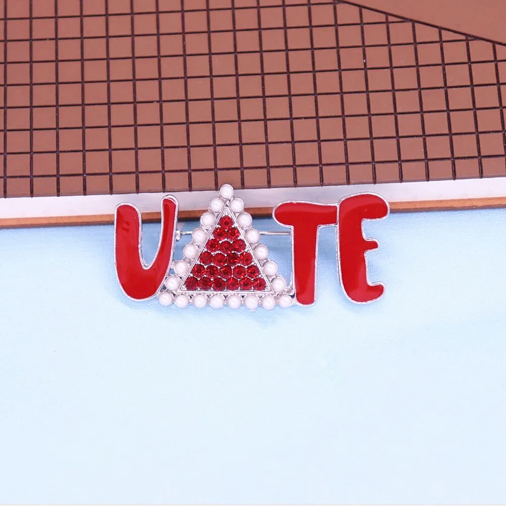 Charming Soror Red Enamel Greek Delta Sigma Theta Triangle Symbol Letter VOTE Accessory Designer Brooches Pin