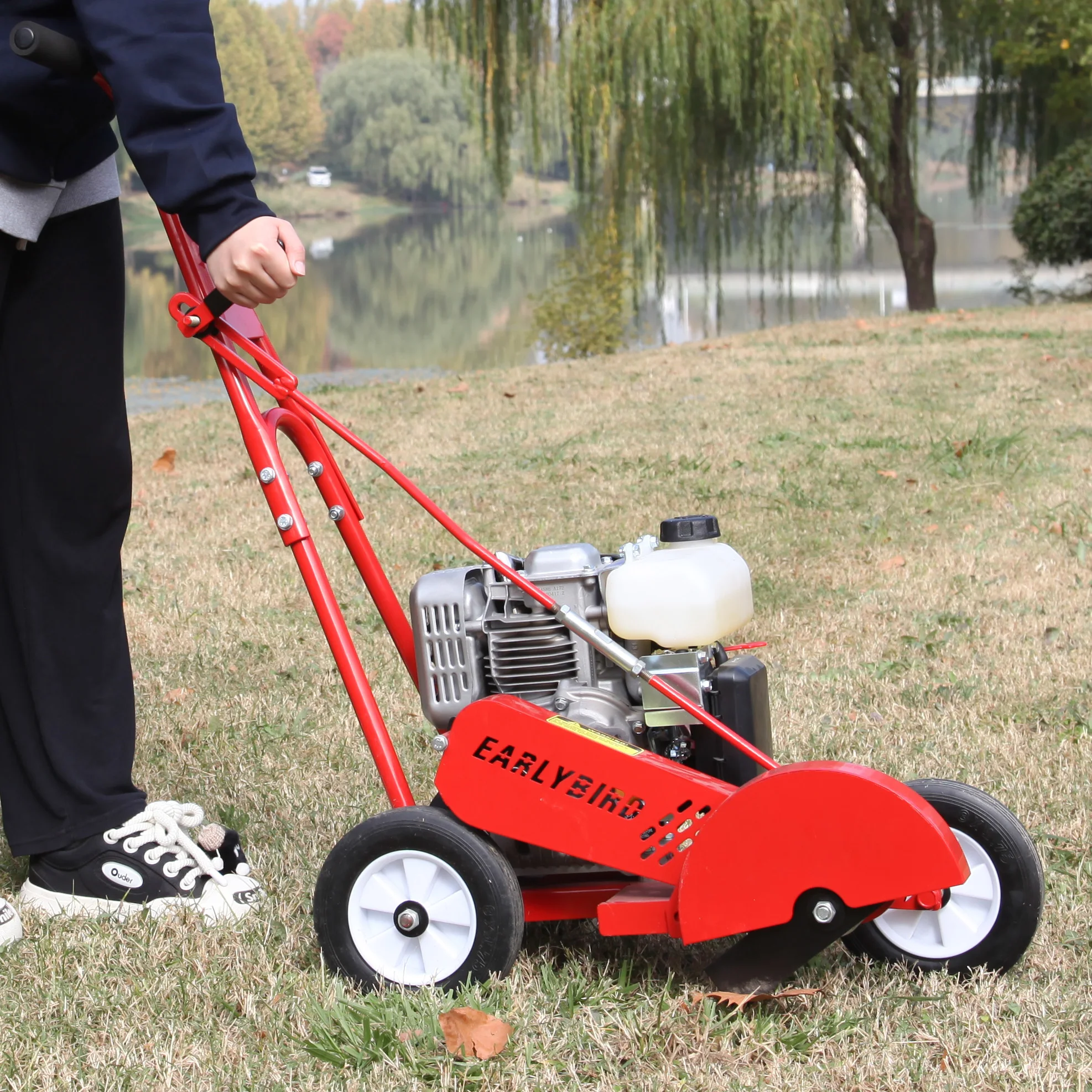 Professional Lawn Edger With Multi-Angled Cutting For Football Fields