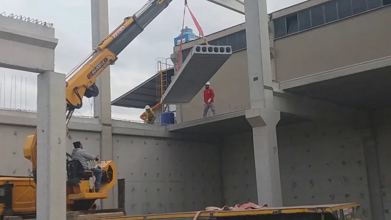 Multi-caster Concrete Extrusion Precast Cement Lintel Making Machine/ Pillars / Fencing Post / 'h' Column / 't' Beam