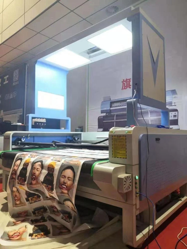 High Productivity Computer Fabric Laser Cutting Machine with Projector and Roller SK1810