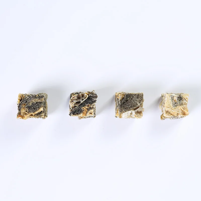 GIBO Brand factory wholesale natural dry cod skin cube dog treats OEM dog dental chew fish skin pet treats