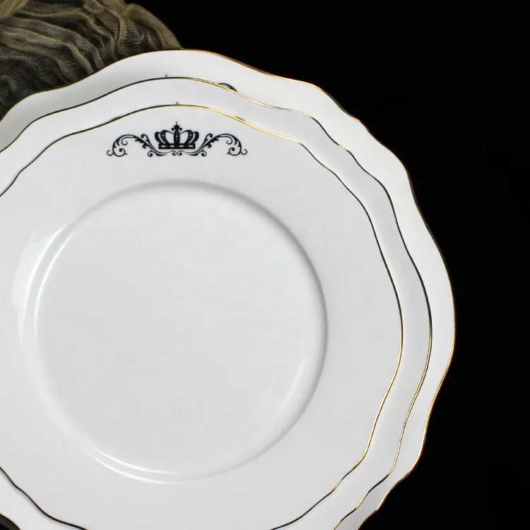 hot selling fine bone china dinner plate custom porcelain white dinner plate with gold rim