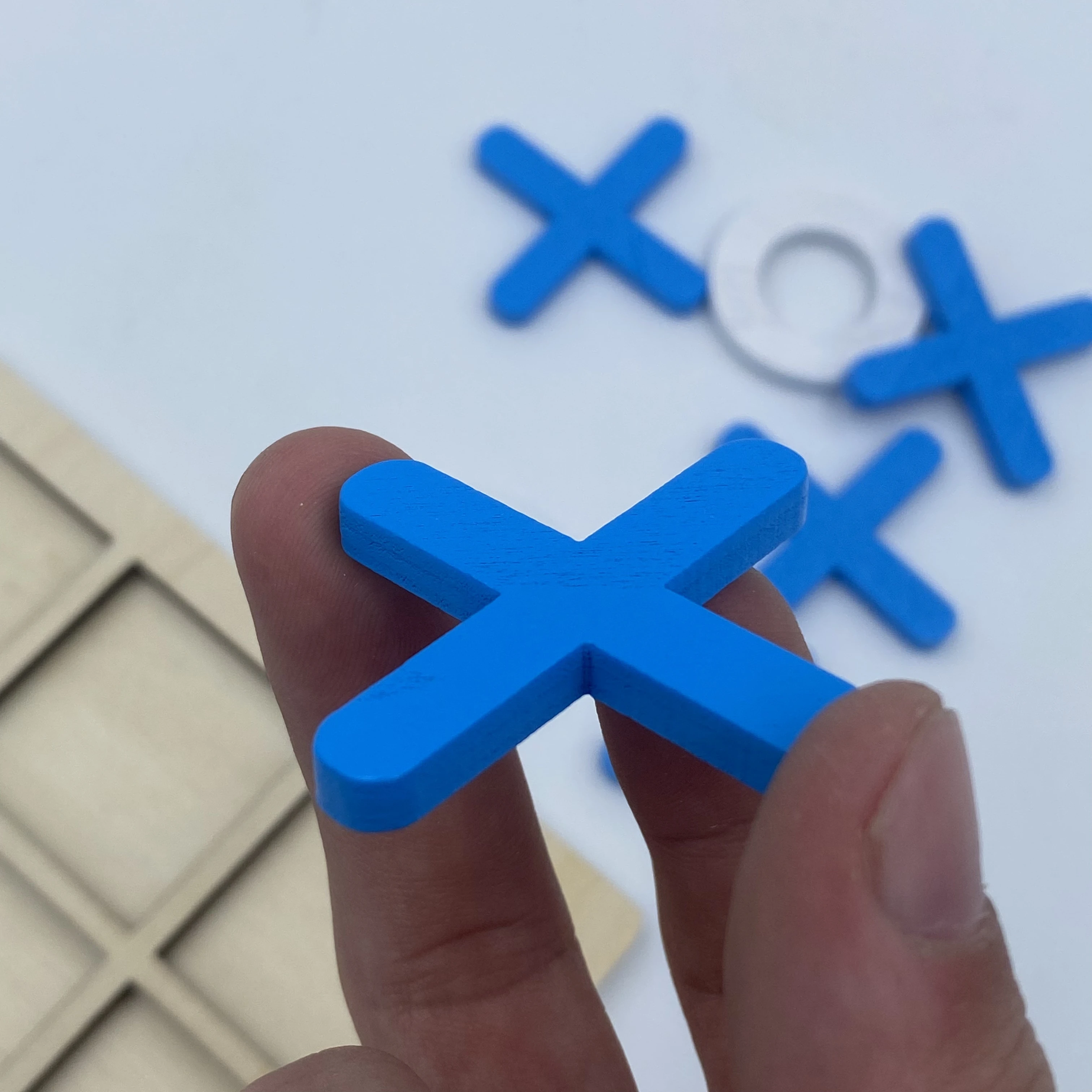 Классическая семейная настольная игра, деревянный набор с тактическим носком, деревянная настольная игра XOXO для взрослых и детей, дорожный набор из высококачественного дерева акации