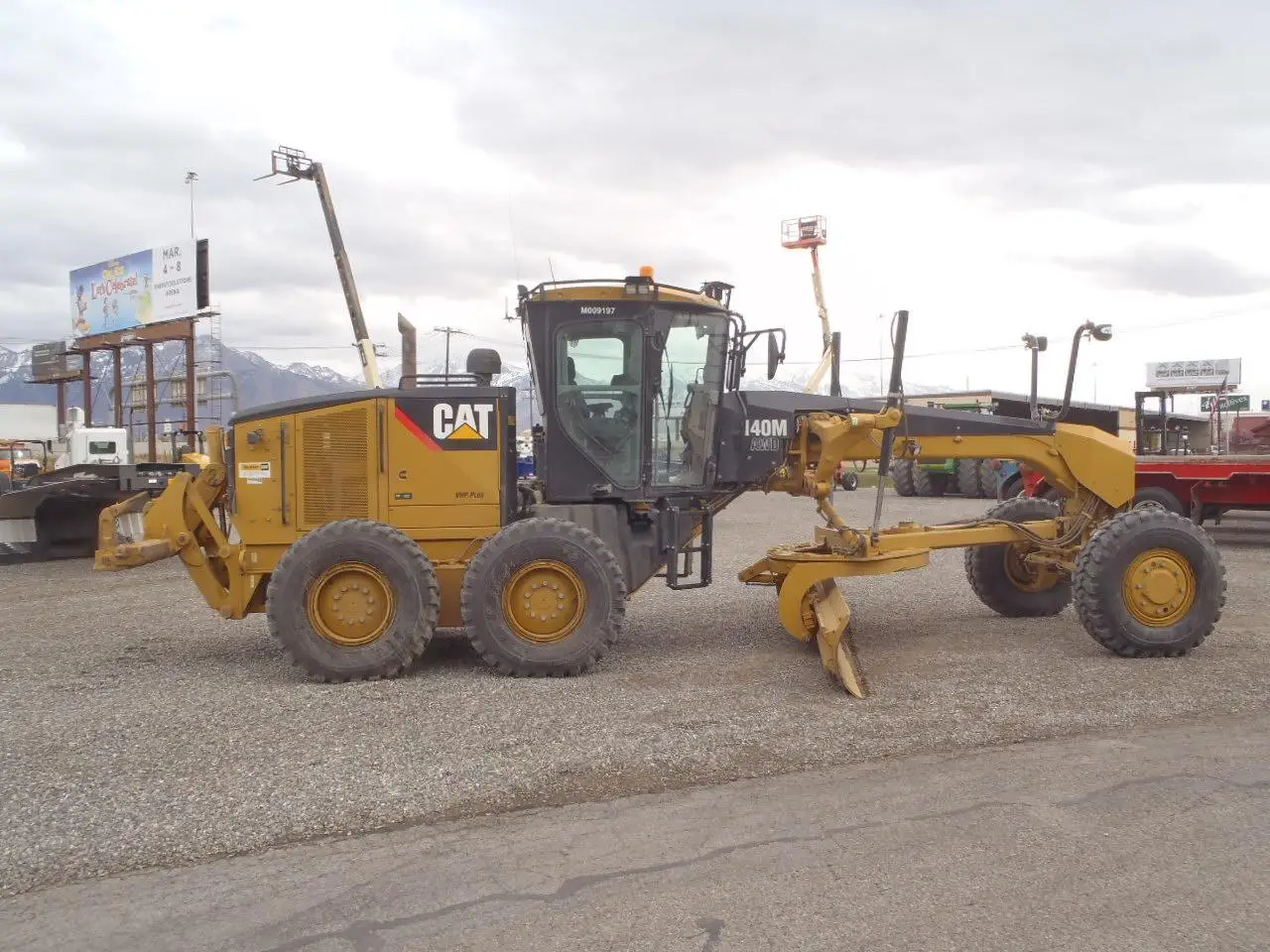 Американский оригинальный автогрейдер Caterpillar 140M, низкая цена, дешевые дорожные грейдеры CAT 140g 140h 140K 140M, распродажа