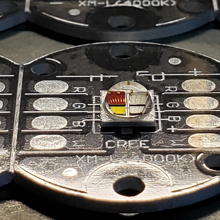 Производитель печатных плат индивидуальная электронная печатная плата светодиодная RGB + W 5W черная односторонний светодиодный модуль с объективом