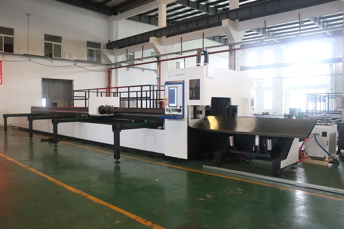 Chinese Factory Hot Sale 12000W laser Metal cutting machine Price High Quality CE