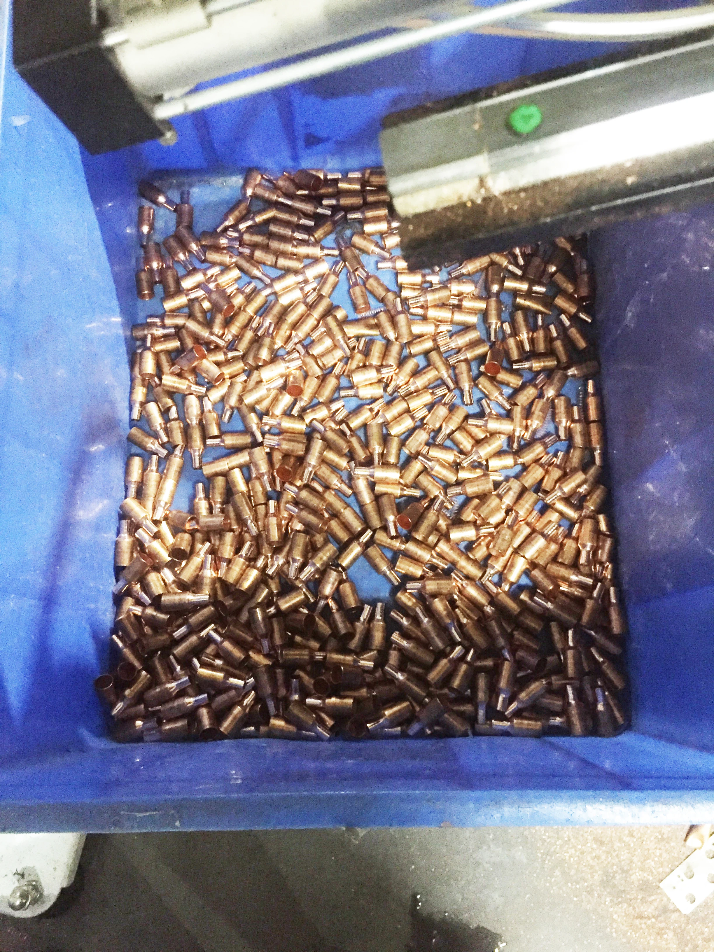 China factory produces and sale copper pipe fittings/copper elbows for various household appliances gas water heater spare part