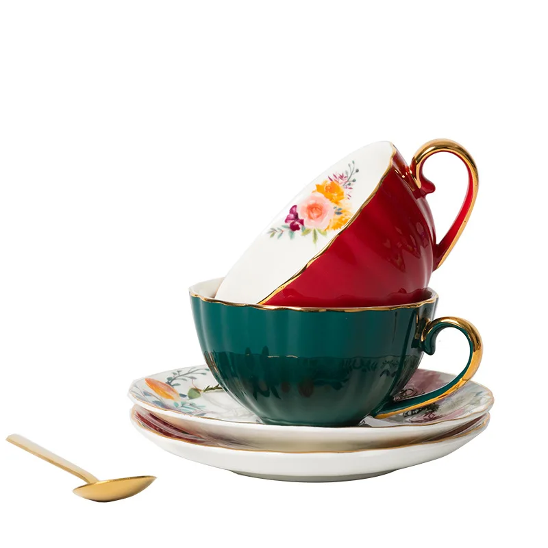 European Light Luxury Coffee Cup Saucer Set Retro Flower Tea Latte Cup Gift Ceramic Bone China Manufacturers Wholesale Wedding