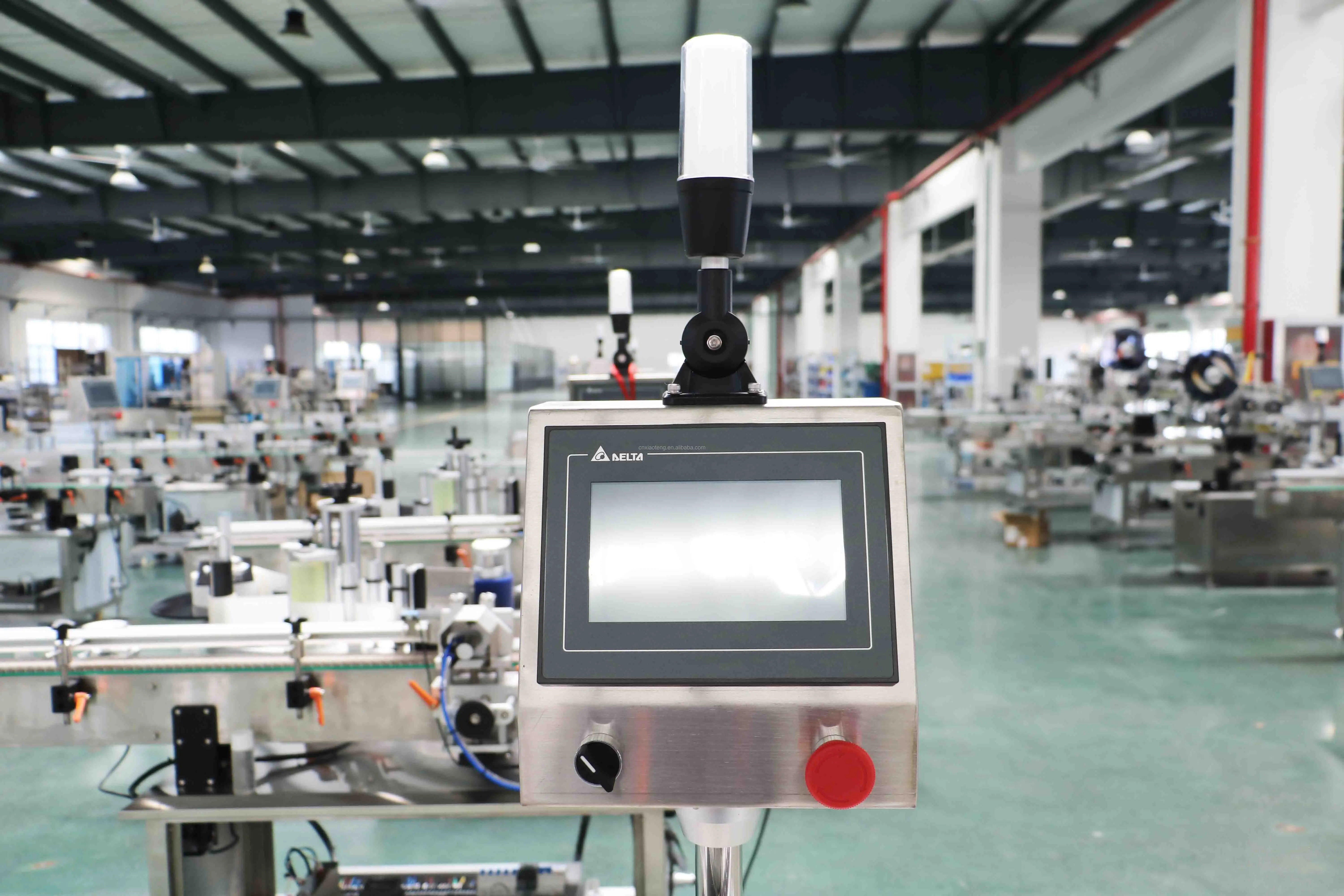 XT-LSA-3 Customized Factory Direct Sale Fully Automatic Top Surface And Double Side Labeling Machine