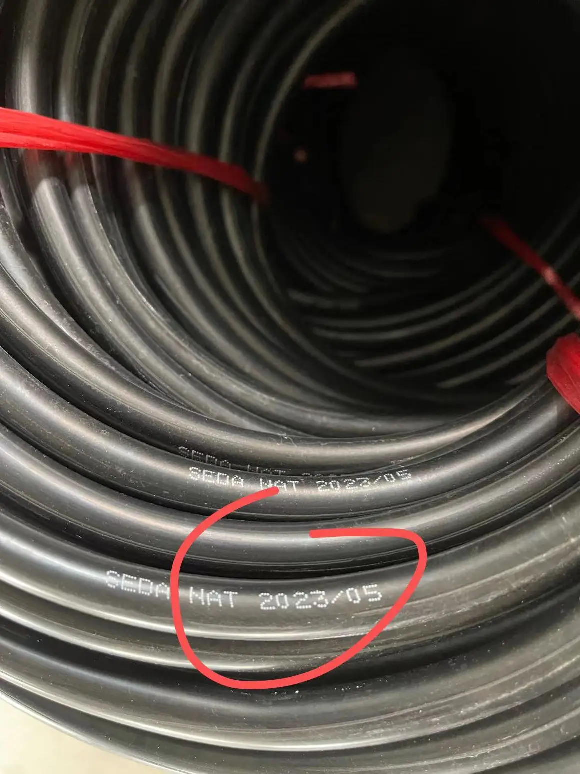 Heavy-Duty 304 Stainless Steel Wire Braided Sanitary Ware Flexible Hose EPDM Tube Pipe Hose Plumbing Use F1/2*F1/2 Bathroom Use