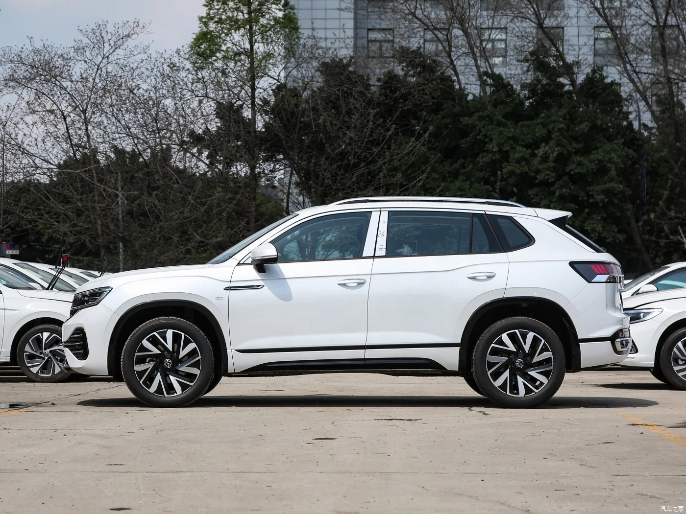 Volkswagen Tayron 380TSI полноприводная R-Line высокоэнергетическая версия