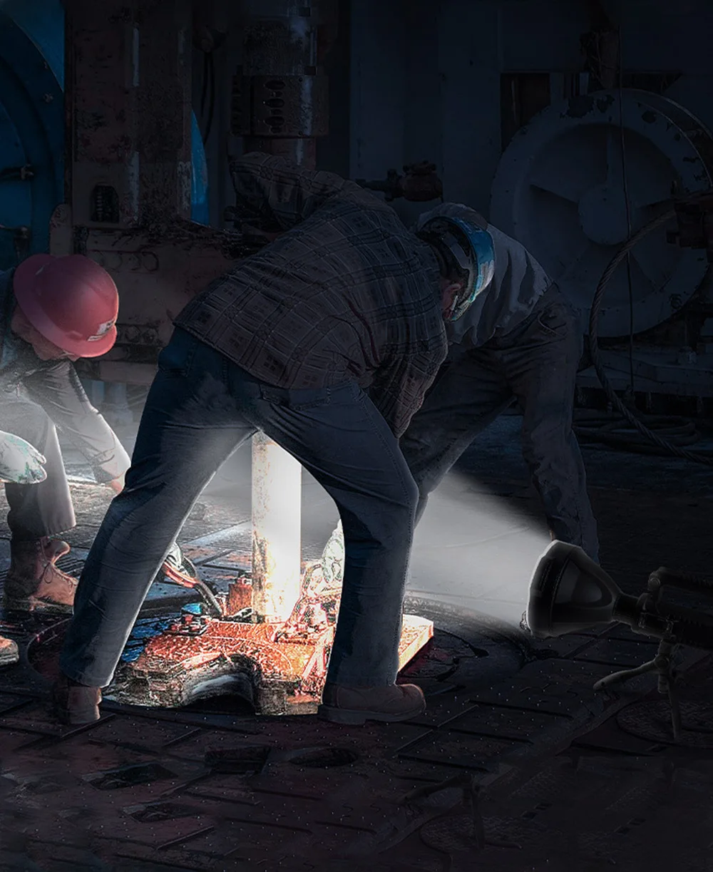 Powerful 8000mAh Rechargeable Led Torches 90000lm Super Bright Led Flashlight for Outdoor Camping Fishing Hiking